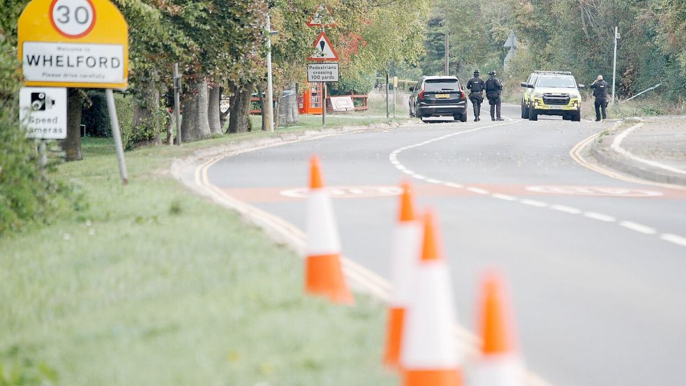 Einer der Verdächtigen soll selbst die Polizei gerufen und den mutmaßlichen Anschlag vereitelt haben. (Archivbild) Foto: Ben Birchall/PA Wire/dpa