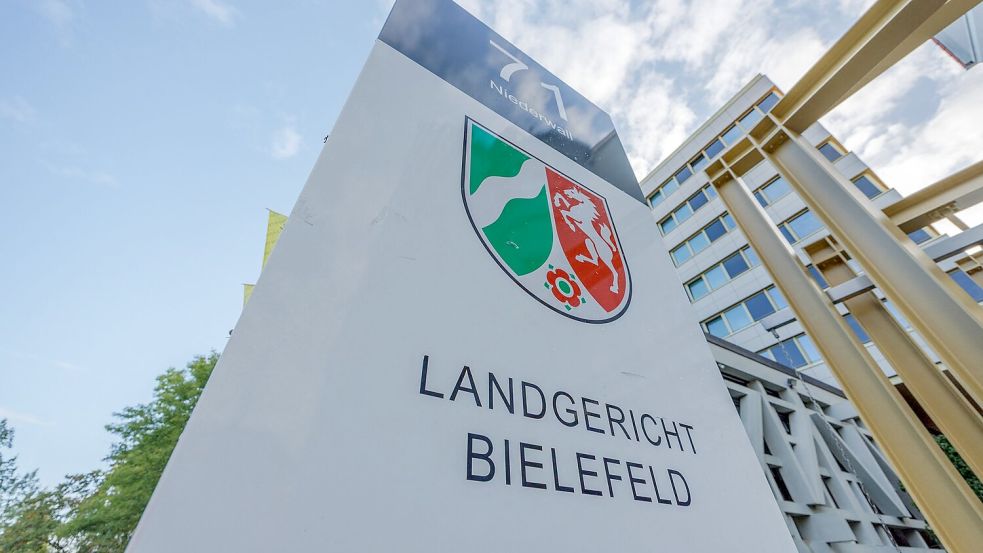 Das Landgericht Bielefeld hat ein Urteil zu geschändeten Leichen gesprochen. (Archivbild) Foto: Friso Gentsch/dpa