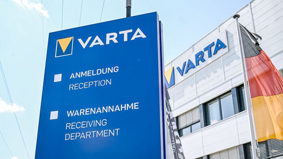 Der Varta-Insolvenzverwalter hofft auf eine Investorenlösung. (Archivbild) Foto: Jason Tschepljakow/dpa
