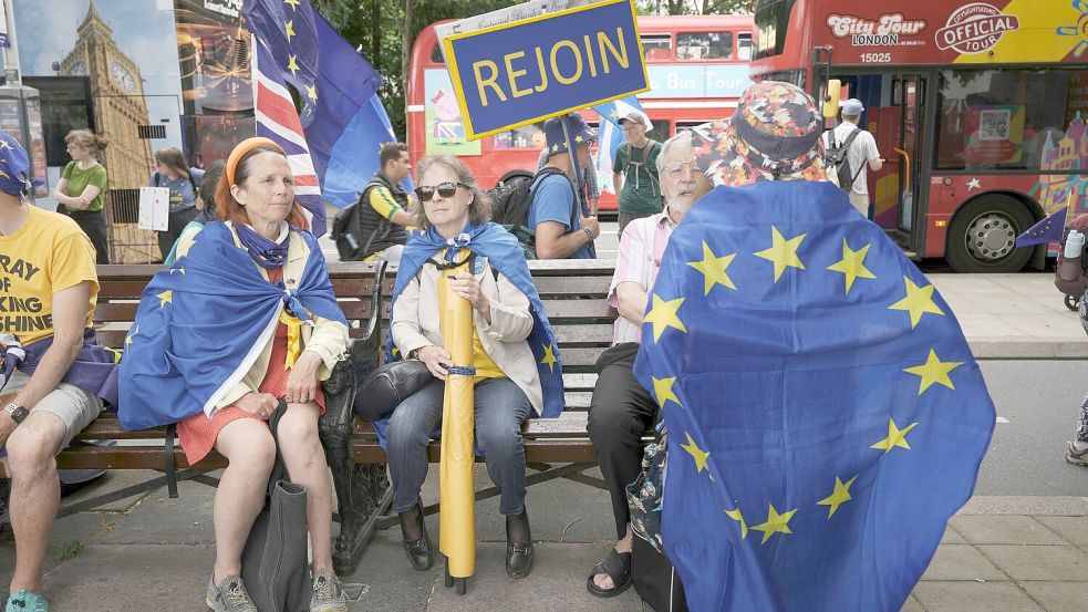 Viele Britinnen und Briten halten den Brexit inzwischen für einen Fehler. (Archivbild) Foto: Jeff Moore/PA Wire/dpa