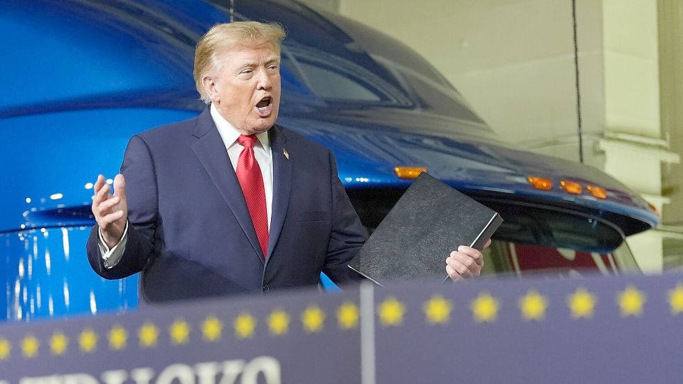 Man mache einen guten Job, aber eine schlechte Öffentlichkeitsarbeit - sagt Trump.  Foto: Alex Brandon/AP/dpa