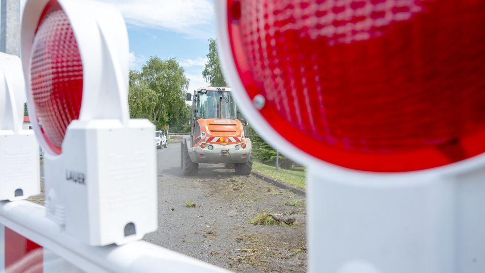 Wegen Bauarbeiten an einer Brücke muss die Landesstraße 2 bei Terborg demnächst gesperrt werden. Symbolfoto: Klaus Ortgies