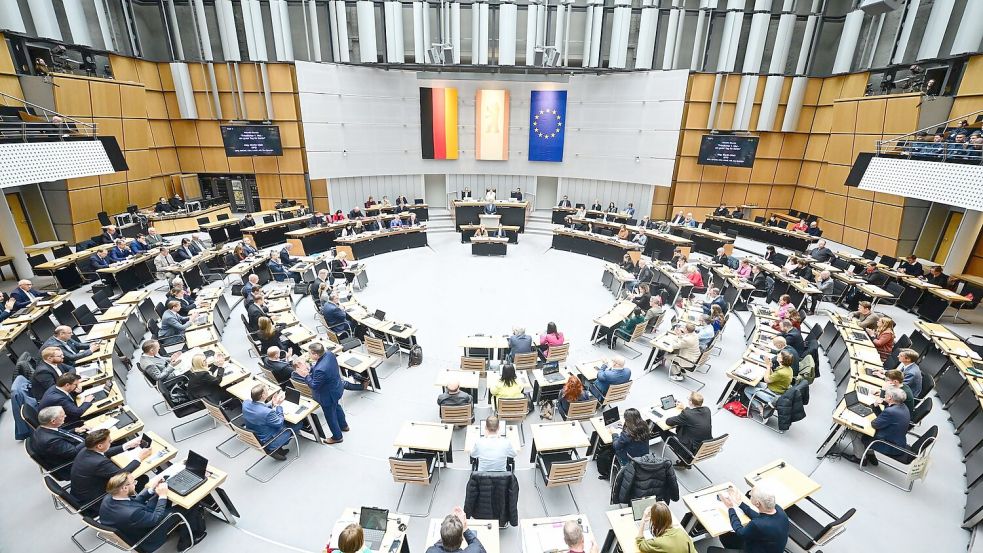 Im neugewählten Berliner Abgeordnetenhaus gibt es voraussichtlich weniger Sitze als bisher angenommen. (Archivbild)  Foto: Sebastian Gollnow/dpa