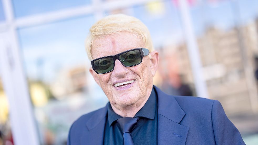 Heino ist seit langem Fan der deutschen Nationalmannschaft. Foto: dpa/Rolf Vennenbernd