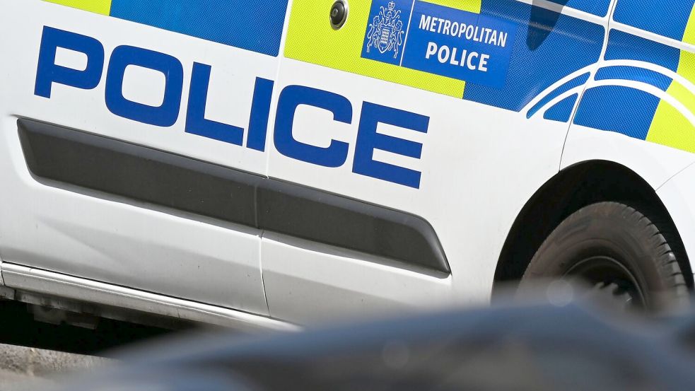 Die beiden Iraner sollen heute in London vor Gericht erscheinen. (Symbolbild) Foto: Anna Ross/dpa