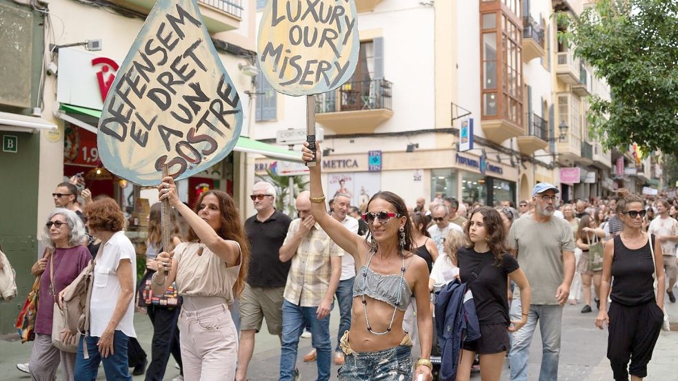 Auch auf Mallorca gibt es Demonstrationen gegen die Wohnungsnot. Foto: Javier Fernández/EUROPA PRESS/dpa