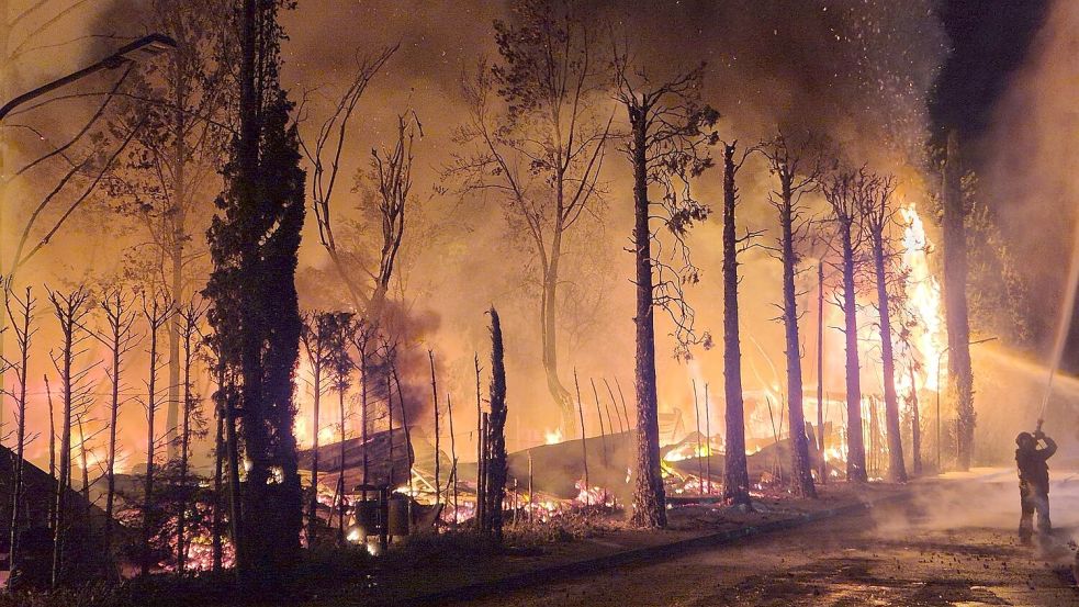 Mehr als 20 Menschen wurden bei dem Brand auf dem Campingplatz am Gardasee verletzt. Foto: Florian Blaes/dpa