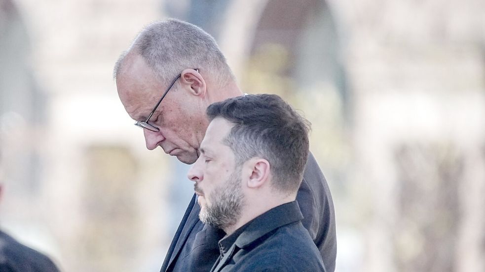 Merz sagte, er bringe Selenskyj die Botschaft mit: „Auf unsere Hilfe könnt ihr weiter zählen.“  Foto: Kay Nietfeld/dpa