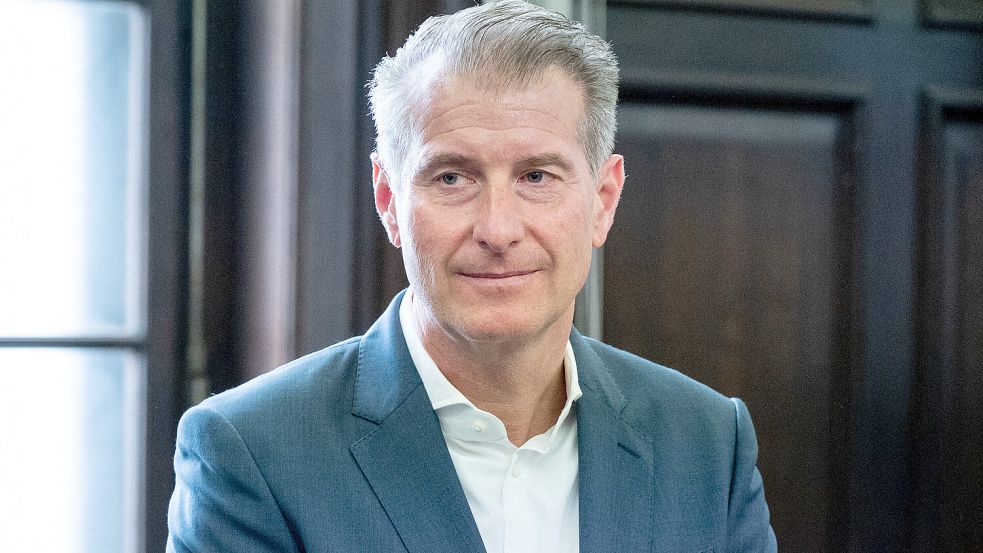 Stephan Hensel macht von seinem Zeugnisverweigerungsrecht Gebrauch. Aus diesem Grund ist er von der Sitzung am Montag ausgeladen worden. Foto: dpa/Daniel Bockwoldt