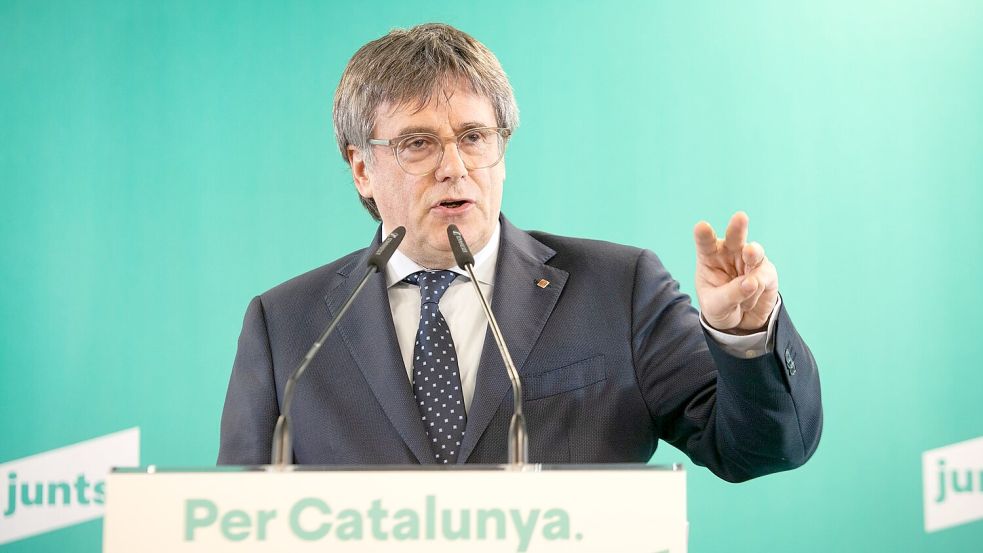 Der Haftbefehl gegen den katalanischen Separatistenführer Carles Puigdemont ist aufgehoben worden. Der 63-Jährige kann damit nach fast neun Jahren im Exil in die Heimat zurückkehren. (Archivbild) Foto: Glòria Sánchez/EUROPA PRESS/dpa