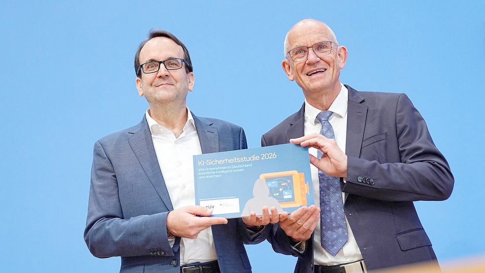 Etwa jedes zweite deutsche Unternehmen nutzt laut einer Forsa-Umfrage inzwischen Künstliche Intelligenz (KI). Foto: Michael Kappeler/dpa