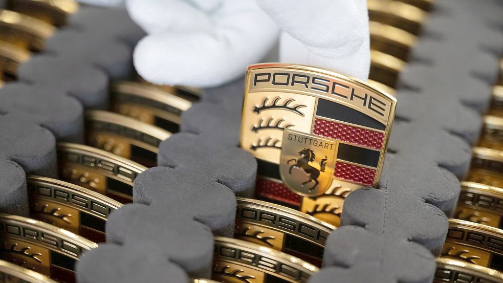 Porsche will seine Marke höher positionieren und mit exklusiveren Modellen mehr verdienen. (Archivbild) Foto: Marijan Murat/dpa