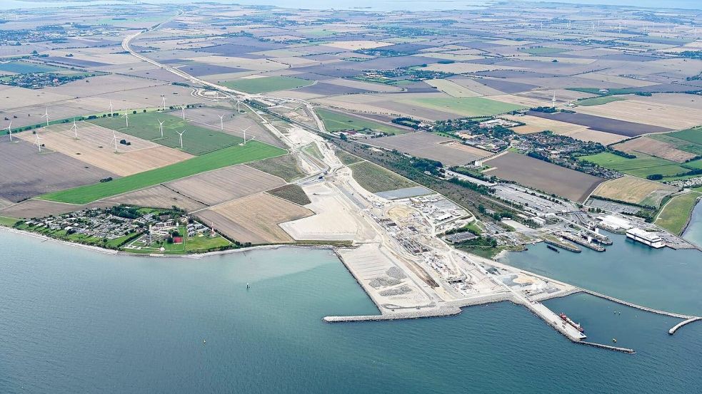 Belttunnel-Baustelle auf Fehmarn: Dänemark muss womöglich vier Jahre auf die Gleisanbindung in Deutschland warten. Foto: Femern A/S