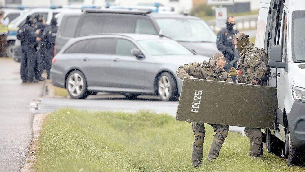 Auch Spezialkräfte waren nach Schüssen in der Oberpfalz im Einsatz. Foto: Tizian Gerbing/dpa
