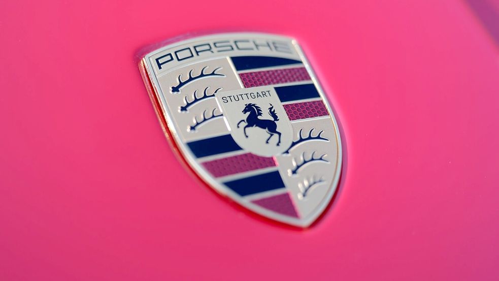 Sportwagenbauer Porsche: erneuter Absatzrückgang. (Archivbild) Foto: Bernd Weißbrod/dpa