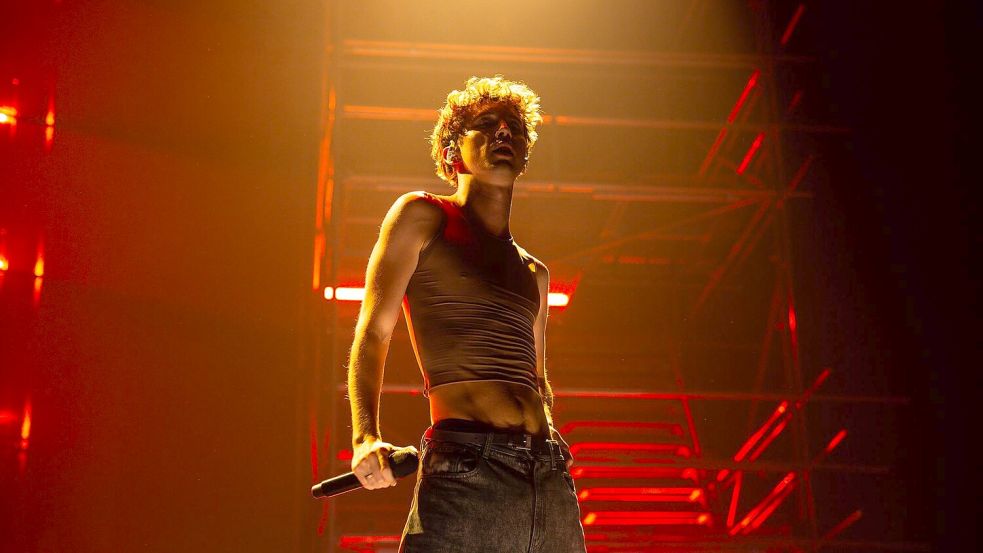 Beherrscht die Pose: Troye Sivan. (Archivbild) Foto: Myles Wright/ZUMA Press Wire/dpa