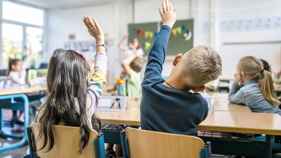 In der Marienschule in Altenberge/Erika lernen die Kinder künftig in einem modernisierten Schulgebäude. Einige müssen dafür aber zuerst in Container umziehen. Foto: imago images/Funke Foto Services