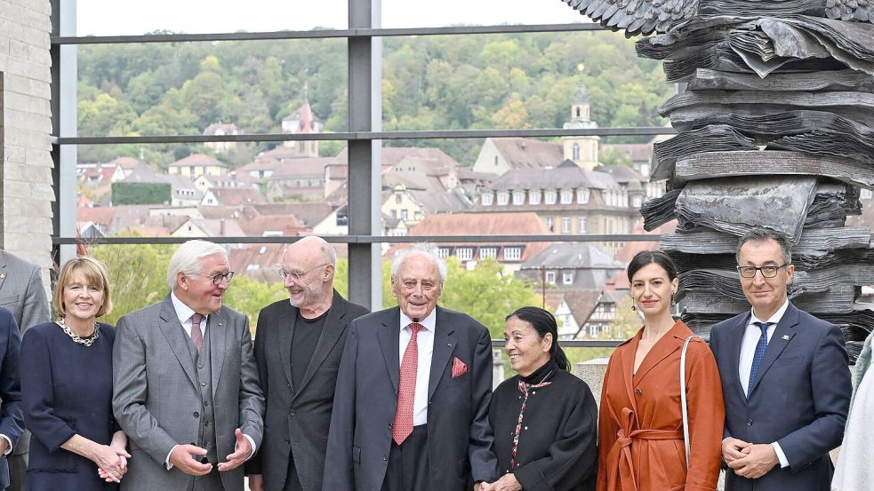Wiedereröffnung der erweiterten Kunsthalle Würth mit Bundespräsident Frank-Walter Steinmeier. (Foto - aktuell) Foto: Bernd Weißbrod/dpa