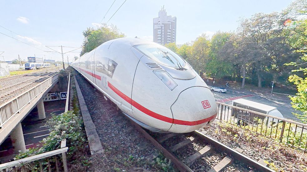 Wegen Bauarbeiten und einer Umleitung auf der ICE-Linie 77 zwischen Amsterdam und Berlin halten Fernverkehrszüge vorübergehend in Osnabrück Altstadt statt am Osnabrücker Hauptbahnhof. Foto: imago/Rüdiger Wölk
