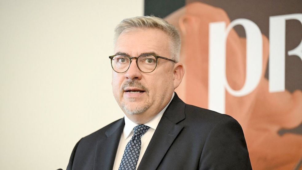 Der frühere FDP-Bundespolitiker und jetzige Tabaklobbyist Jan Mücke befürchtet, dass der Zigaretten-Schwarzmarkt zunehmen wird. Foto: Wolf von Dewitz/dpa