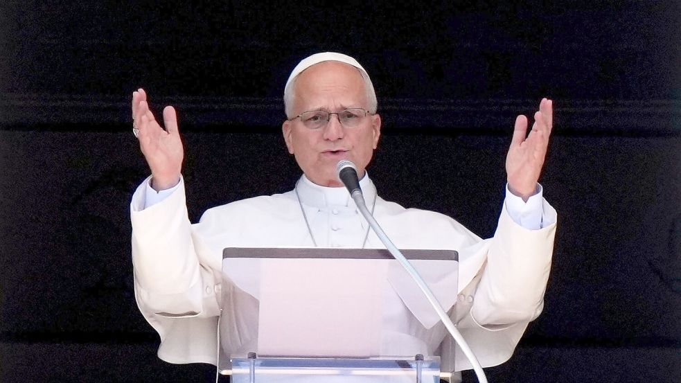 Dem an Lungenkrebs erkrankten Papst wurde vorsorglich ein Stück der Lunge entfernt. Foto: Andrew Medichini/AP/dpa