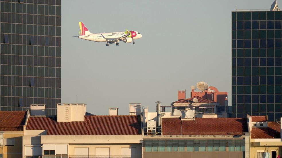 Die Lufthansa ist dem Einstieg bei der portugiesischen Airline Tap einen wichtigen Schritt näher gekommen.  Foto: Armando Franca/AP/dpa