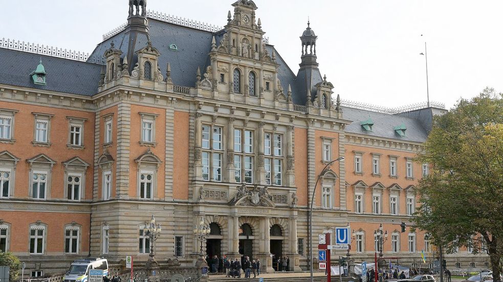 Das Verfahren gegen den Ukrainer Serhij Kusnetzow findet vor dem Staatsschutzsenat des Hanseatischen Oberlandesgerichts statt. Foto: Markus Scholz/dpa
