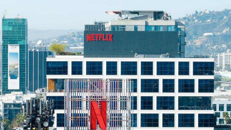 Netflix wächst langsamer als erhofft und streicht rund 1.000 Jobs. (Archivbild) Foto: Jae C. Hong/AP/dpa