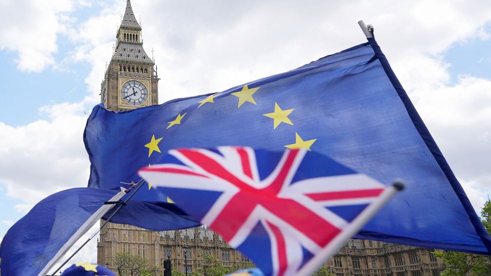 Die Handelsbeziehungen zwischen Großbritannien und der EU haben sich durch den Brexit deutlich erschwert. (Archivbild) Foto: Kirsty Wigglesworth/AP/dpa