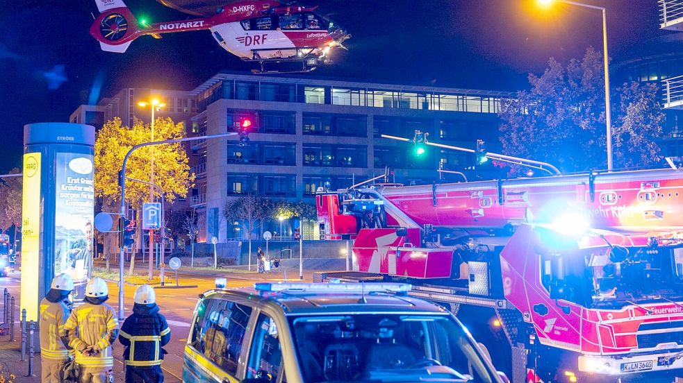 Bei der Rettung des 14-Jährigen war auch ein Hubschrauber im Einsatz. (Archivbild) Foto: Jan Ohmen/dpa
