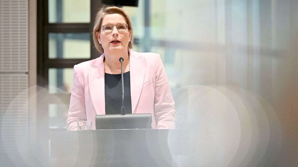 Bundesjustizministerin Hubig plant eine Neuregelung des Mietrechts. (Archivbild)  Foto: Katharina Kausche/dpa