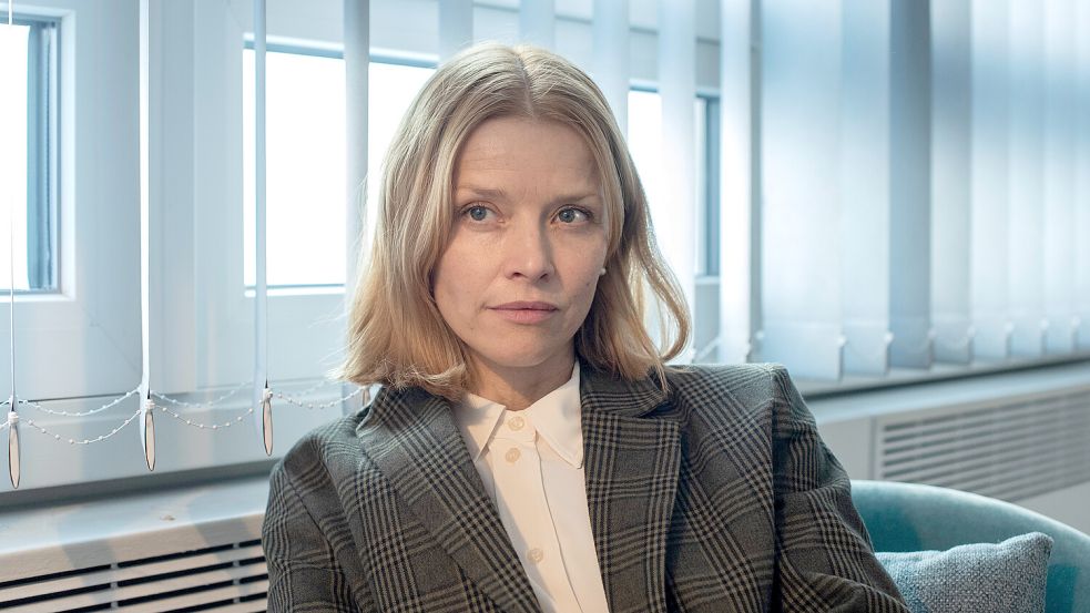 Rückt in den Fokus: Karoline Schuch als Kriminalpsychologin Elli Krieger im „Tatort: Unter Feinden“ Foto: Thorsten Jander