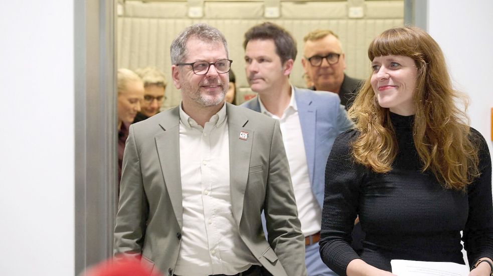 Die Spitzenpolitiker von Linken, Grünen und SPD in Berlin sprechen schon seit längerem über eine Regierungsbildung. (Archivbild) Foto: Annette Riedl/dpa