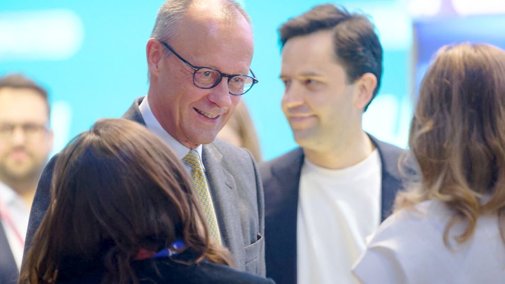 Der Kanzler und der JU-Chef verstehen sich nun wieder besser. Foto: Henning Kaiser/dpa
