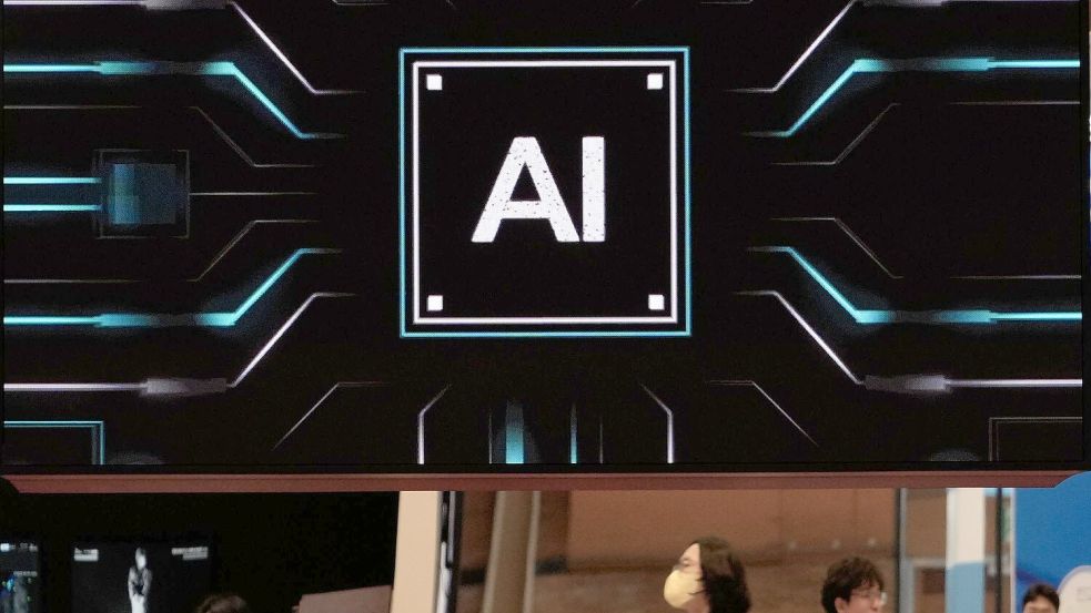 Künstliche Intelligenz wird in vielen deutschen Unternehmen noch zögernd genutzt.  Foto: Ahn Young-joon/AP/dpa