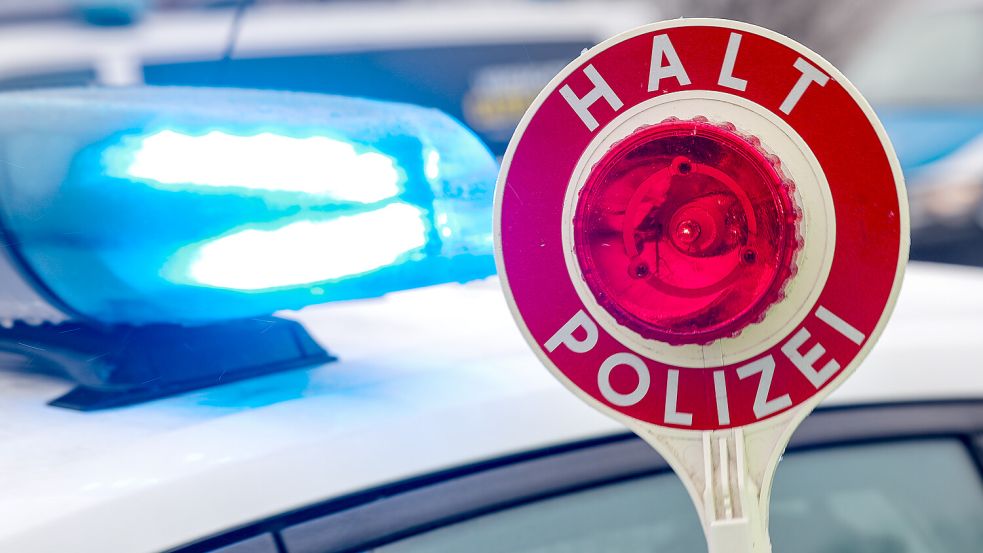 Am Dienstag gab es in Norden eine Polizeikontrolle. Symbolfoto: Jan Woitas/dpa