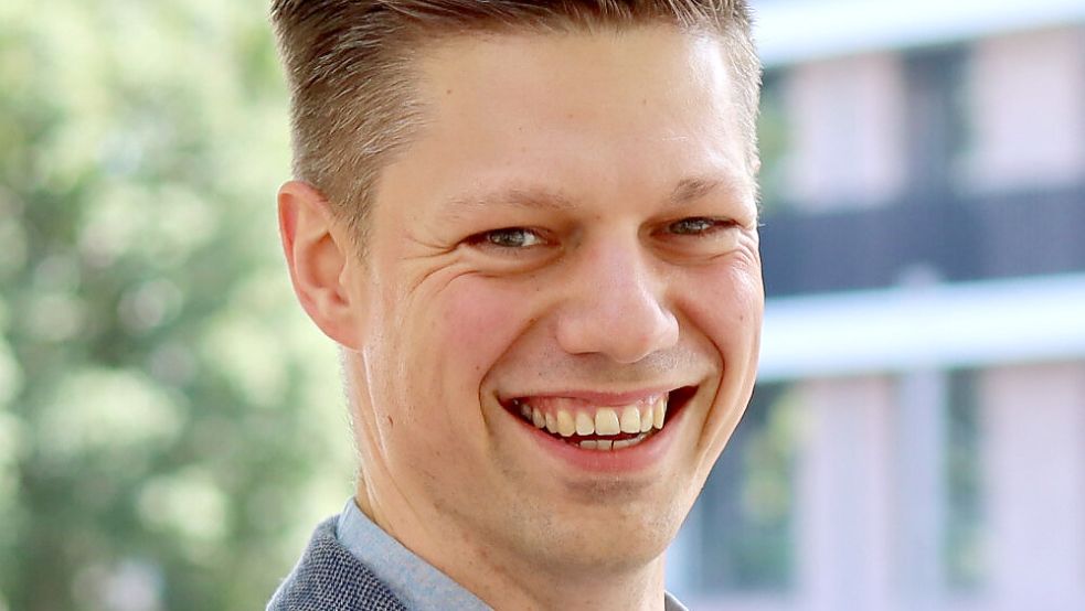 Jan Koch ist geschäftsführender Gesellschafter der KoBra Dataworks GmbH in Emden und unterstützt Unternehmen dabei, wiederkehrende Büroarbeit mit künstlicher Intelligenz zu vereinfachen. Foto: privat
