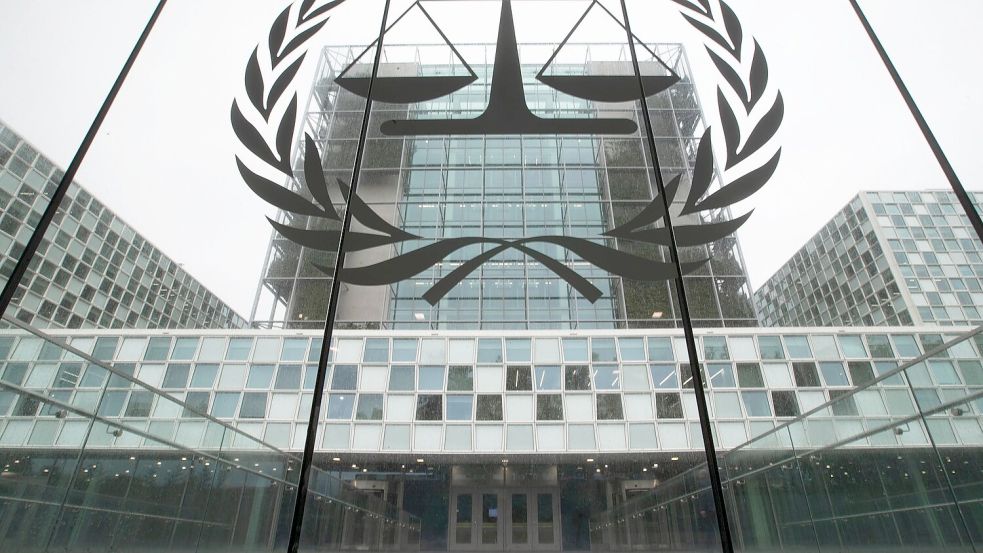 Der Internationale Strafgerichtshof verfolgt schwerste Verbrechen. (Symbolbild)  Foto: Peter Dejong/AP/dpa