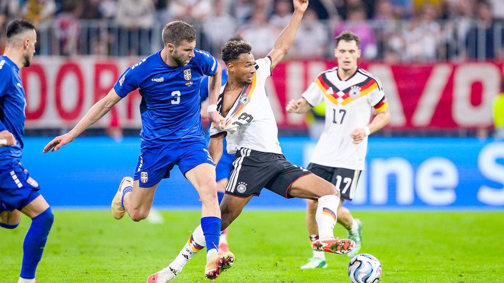 Auslöser der Sanktionen waren rassistische und diskriminierende Vorfälle bei den jüngsten Nations-League-Partien. (Archivbild) Foto: Tom Weller/dpa