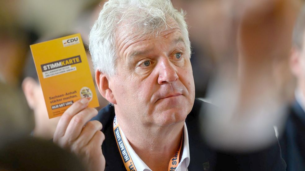 Anders als seine Fraktion will der CDU-Abgeordnete Guido Heuer bei der Ministerpräsidenten-Wahl nicht den Saal verlassen. (Archivbild) Foto: Hendrik Schmidt/dpa