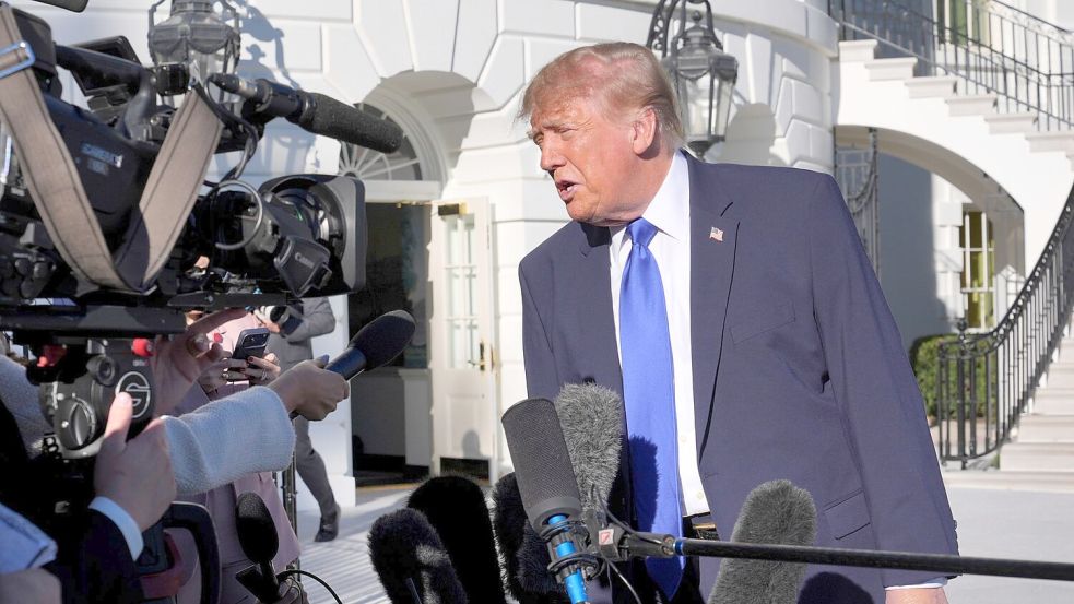 Trump behauptet, Musk habe die Starlink-Drosselung rückgängig gemacht. Foto: J. Scott Applewhite/AP/dpa