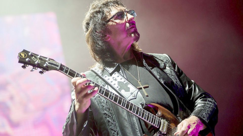 Black-Sabbath-Gitarrist Tony Iommi veröffentlicht sein erstes Soloalbum seit über 20 Jahren. (Archivbild) Foto: picture alliance / dpa