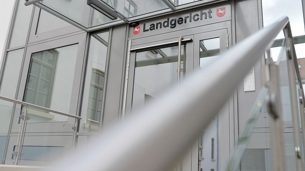 Vor dem Landgericht Aurich geht es um Körperverletzung mit Todesfolge. Foto: Klaus Ortgies/Archiv