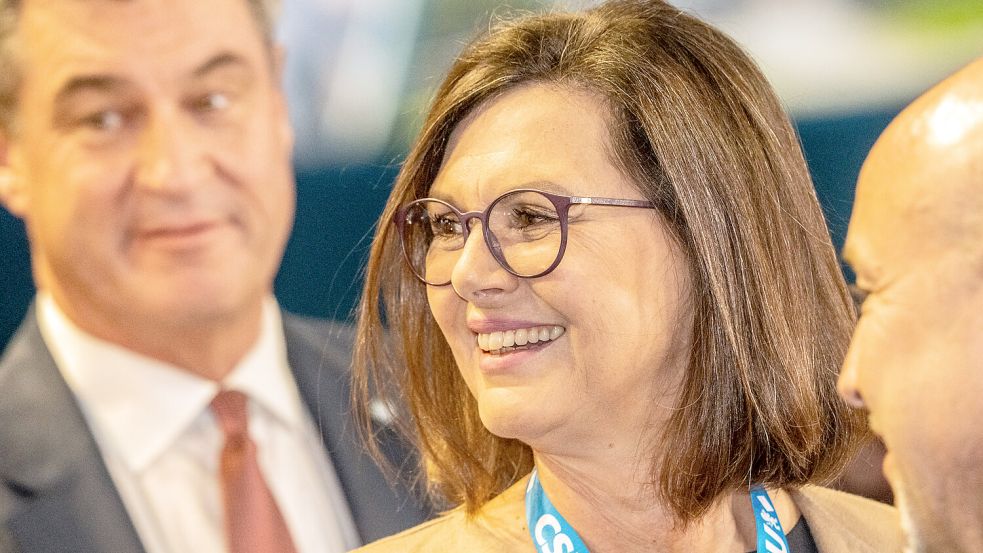 Markus Söder und Ilse Aigner. Warum er sie wirklich als Bundespräsidentin vorschlägt, ist irrelevant. Foto: IMAGO/Wolfgang Maria Weber