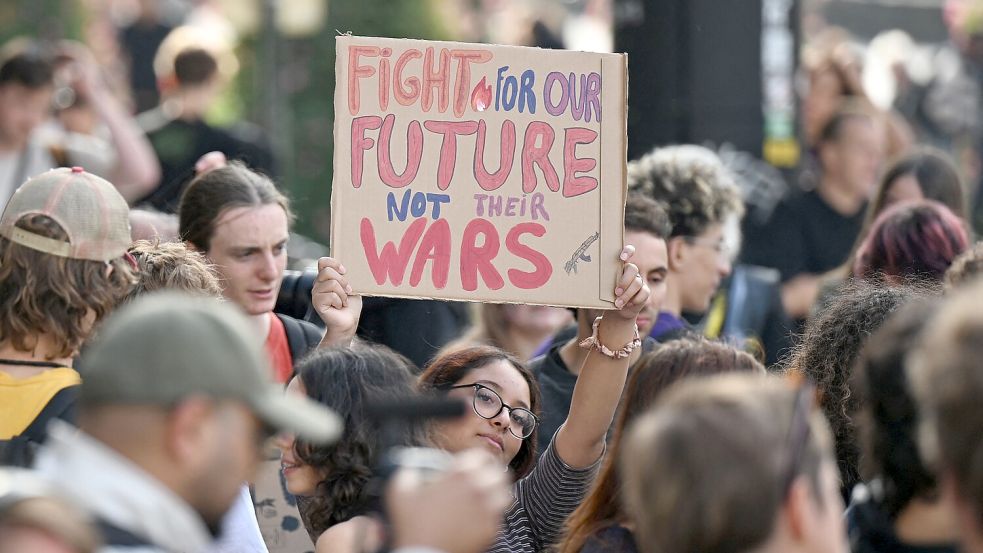 Bundesweit sind für den 31. Oktober Demonstrationen der Initiative „Gen Z regelt“ angekündigt – bislang aber keine in Osnabrück. Dafür sind zwei andere Kundgebungen angemeldet. Foto: Lilli Förter/dpa