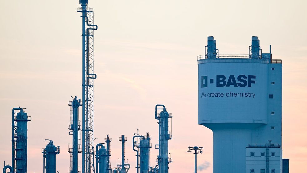 Der Chemiekonzern BASF hat ein gutes Quartal hinter sich Foto: Uwe Anspach/dpa