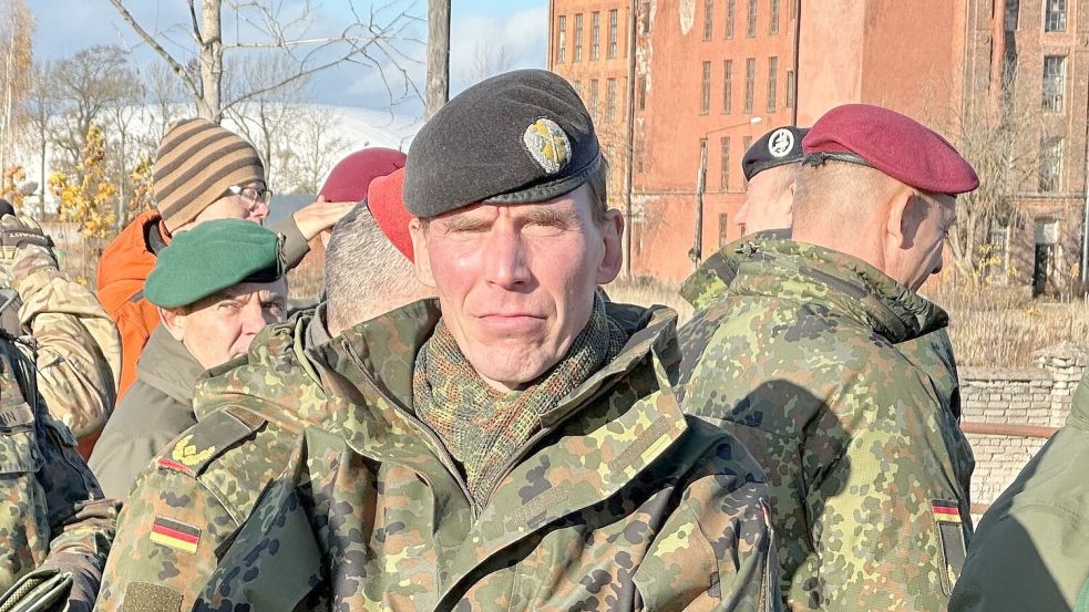 Generalleutnant Christian Freuding an der Nato-Ostflanke mit der Grenze zu Russland. Foto: Carsten Hoffmann/dpa