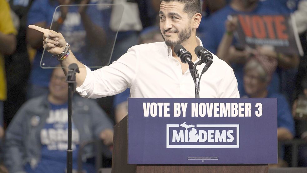 Ein Arzt mit ägyptischen Wurzeln: Abdul El-Sayed soll den Demokraten zur Senatsmehrheit verhelfen. Foto: IMAGO/ZUMA Press Wire/Brian Cahn