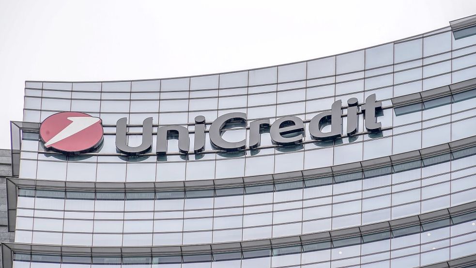 Die Unicredit hat sich Zugriff auf knapp die Hälfte der Commerzbank-Anteile gesichert. (Archivbild) Foto: Emanuele Roberto De Carli/IPA via ZUMA Press/dpa