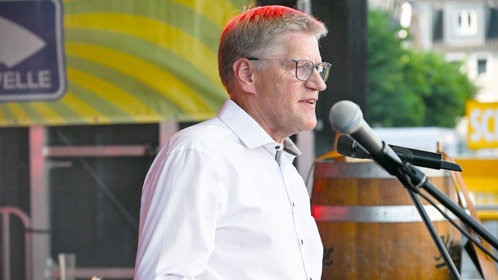 Bürgermeister Horst Feddermann – hier bei der Eröffnung des Stadtfestes 2026 – hat sieben Jahre lang mit den Ratsfraktionen zusammengearbeitet. Nun ziehen sie Bilanz. Foto: Stephan Friedrichs